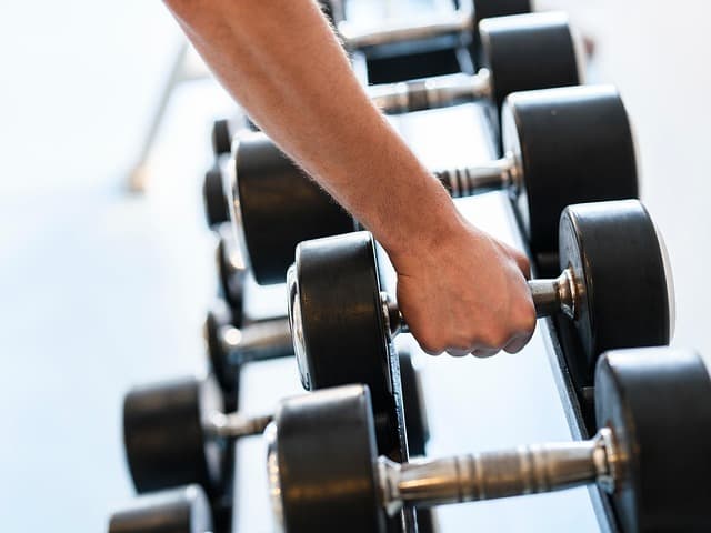 Les erreurs à éviter pour progresser en fitness